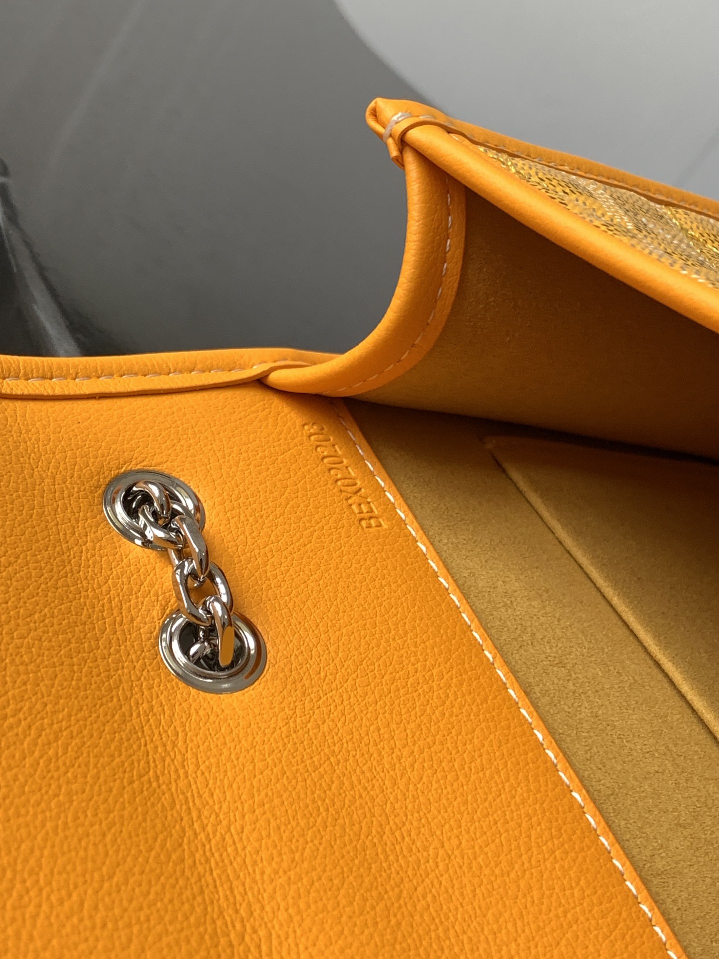 Alexandre Iii Shoulder Bag In Yellow